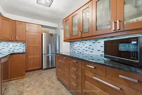 6 Eleanor Court Guelph ON N1E 1S7