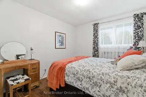 6 Eleanor Court Guelph ON N1E 1S7