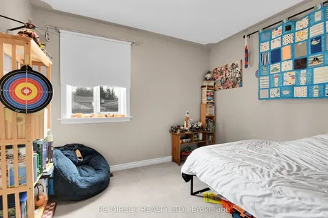 16 Mallard Street Laurentian Valley ON K8A 8N9