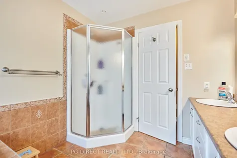 16 Mallard Street Laurentian Valley ON K8A 8N9