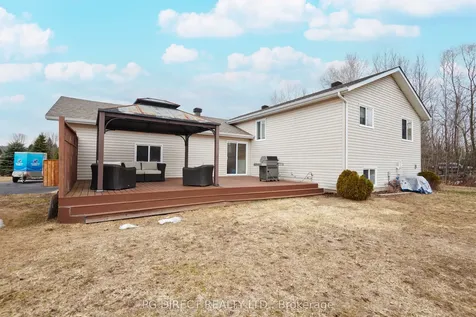 16 Mallard Street Laurentian Valley ON K8A 8N9