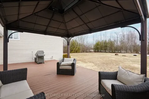 16 Mallard Street Laurentian Valley ON K8A 8N9