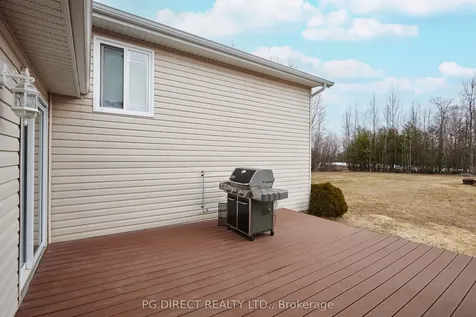 16 Mallard Street Laurentian Valley ON K8A 8N9