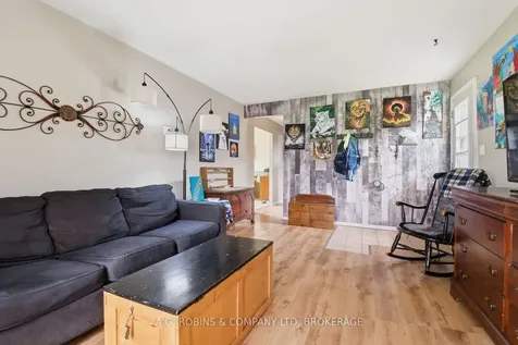 29 Lanark Crescent St. Catharines ON L2M 6E1