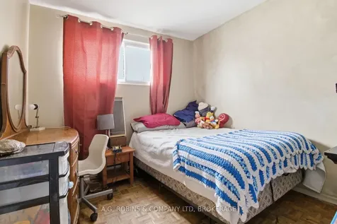 29 Lanark Crescent St. Catharines ON L2M 6E1
