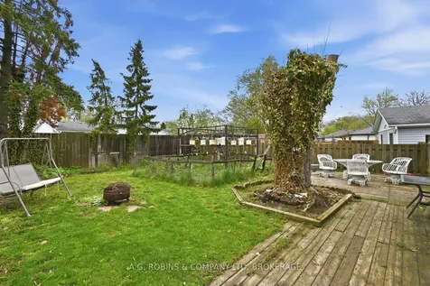 29 Lanark Crescent St. Catharines ON L2M 6E1