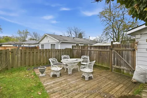 29 Lanark Crescent St. Catharines ON L2M 6E1