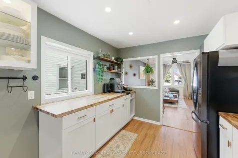 412 Welland Avenue St. Catharines ON L2M 5T8