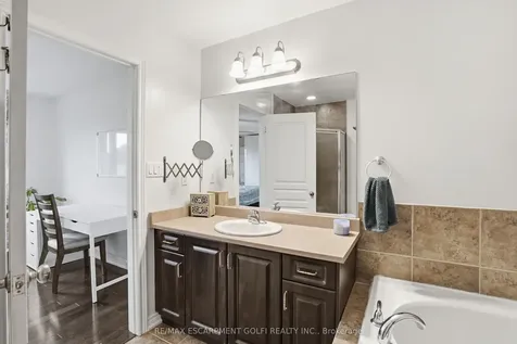 258 Fall Fair Way Hamilton ON L0R 1C0