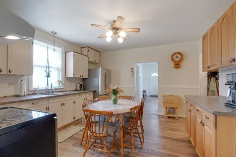 215 Whites Road Minto ON N0G 2P0