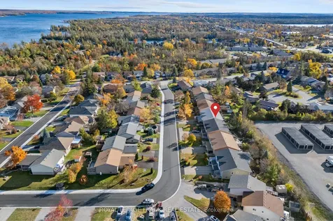 21 Birch Crescent Kawartha Lakes ON K0M 1A0