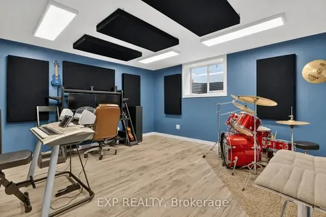541 Dressage Avenue Kanata ON K2V 0C6