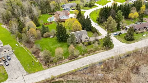 721 Snowcrest Place Waterloo ON N2J 3Z4