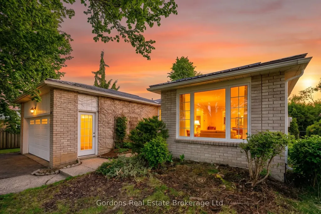 49 Corneil Street Kawartha Lakes ON K9V 5T7
