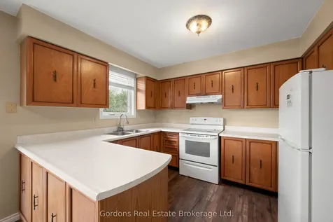 49 Corneil Street Kawartha Lakes ON K9V 5T7