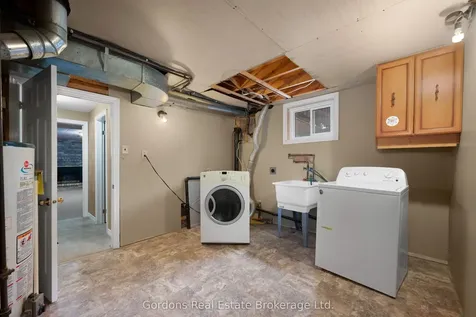 49 Corneil Street Kawartha Lakes ON K9V 5T7