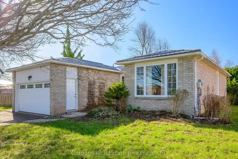 49 Corneil Street Kawartha Lakes ON K9V 5T7