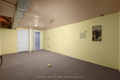 49 Corneil Street Kawartha Lakes ON K9V 5T7