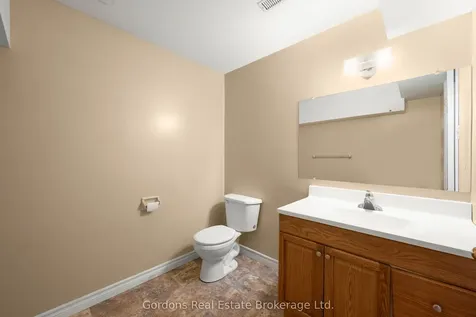 49 Corneil Street Kawartha Lakes ON K9V 5T7