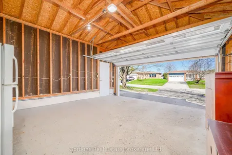 49 Corneil Street Kawartha Lakes ON K9V 5T7