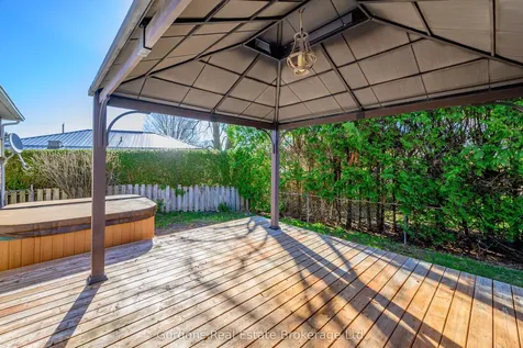 49 Corneil Street Kawartha Lakes ON K9V 5T7