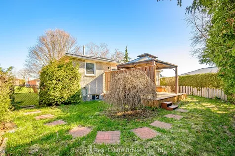 49 Corneil Street Kawartha Lakes ON K9V 5T7