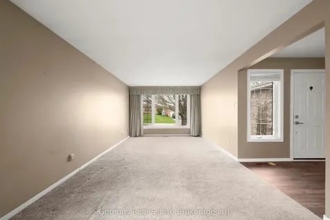 49 Corneil Street Kawartha Lakes ON K9V 5T7