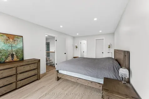 1220 Humberside Drive Kingston ON K7P 2P3