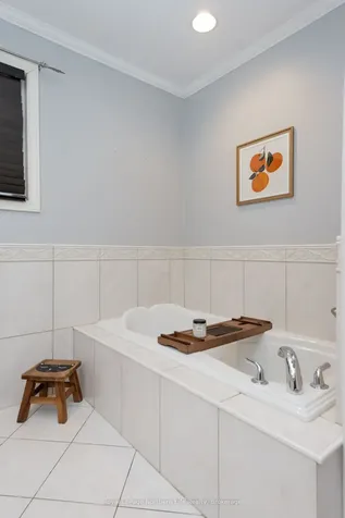 140 Margaret Street North Bay ON P1B 8G4