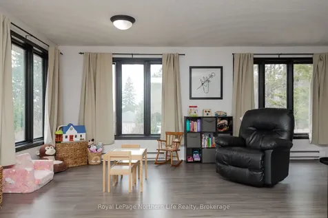 140 Margaret Street North Bay ON P1B 8G4