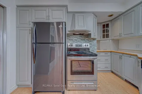 79 Woodhaven Road Kitchener ON N2C 1T9