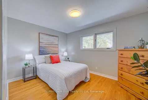 79 Woodhaven Road Kitchener ON N2C 1T9
