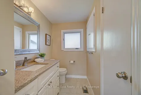 79 Woodhaven Road Kitchener ON N2C 1T9