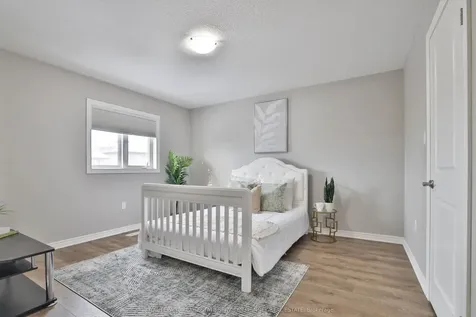 15 Cutts Crescent Hamilton ON L0R 1C0