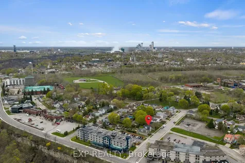 4292 Ferguson Street Niagara Falls ON L2E 2X9