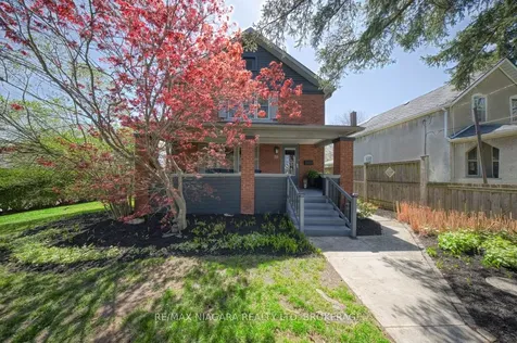 18 Maplecrest Avenue St. Catharines ON L2T 1A8