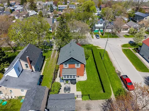 18 Maplecrest Avenue St. Catharines ON L2T 1A8