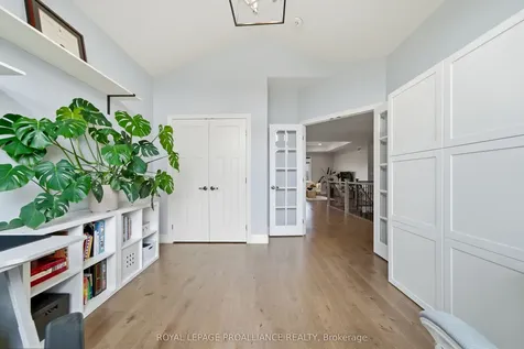 27 Blossom Court Quinte West ON K8V 0E8