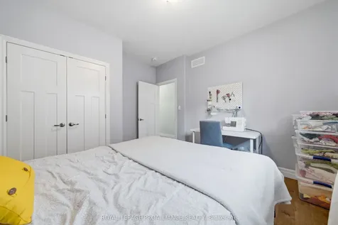 27 Blossom Court Quinte West ON K8V 0E8