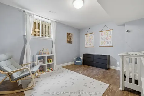 27 Blossom Court Quinte West ON K8V 0E8