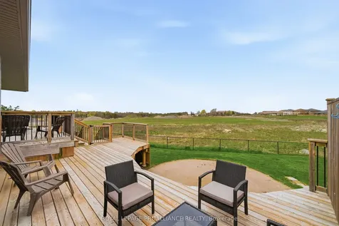 27 Blossom Court Quinte West ON K8V 0E8