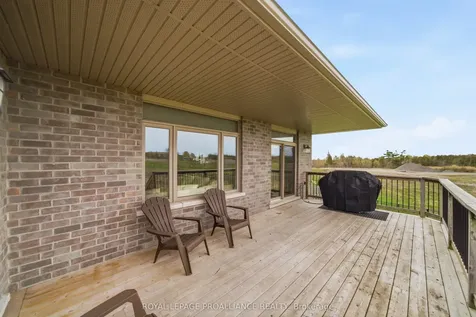 27 Blossom Court Quinte West ON K8V 0E8