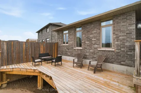 27 Blossom Court Quinte West ON K8V 0E8
