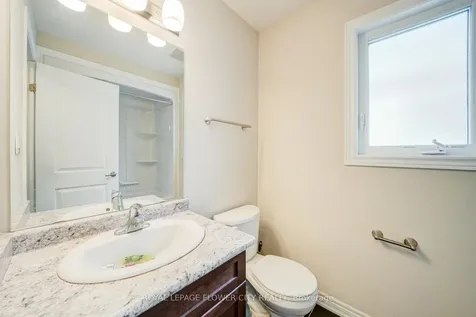 24 Sycamore Street Welland ON L3C 0H8