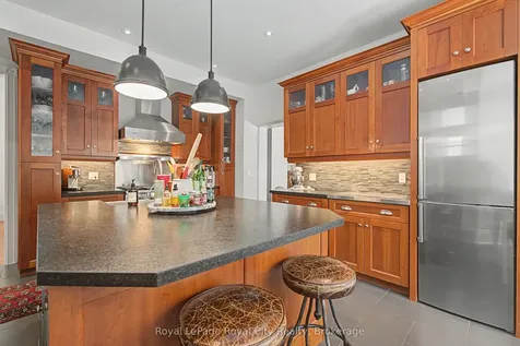 61 Cambridge Street Guelph ON N1H 2V1