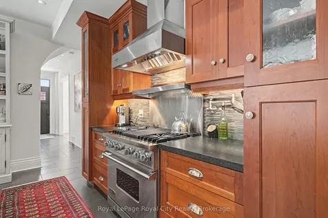 61 Cambridge Street Guelph ON N1H 2V1