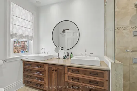 61 Cambridge Street Guelph ON N1H 2V1