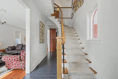 61 Cambridge Street Guelph ON N1H 2V1