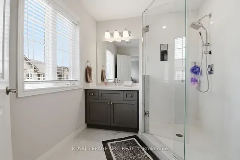 107 Dunrobin Lane Grimsby ON L3M 4E8