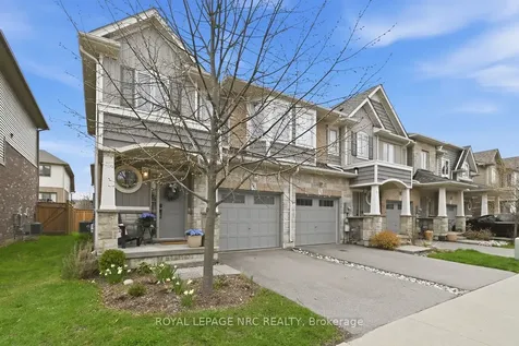107 Dunrobin Lane Grimsby ON L3M 4E8